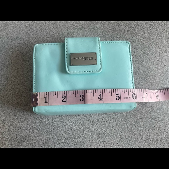 Nintendo DS Green Vinyl Case - Picture 9 of 11